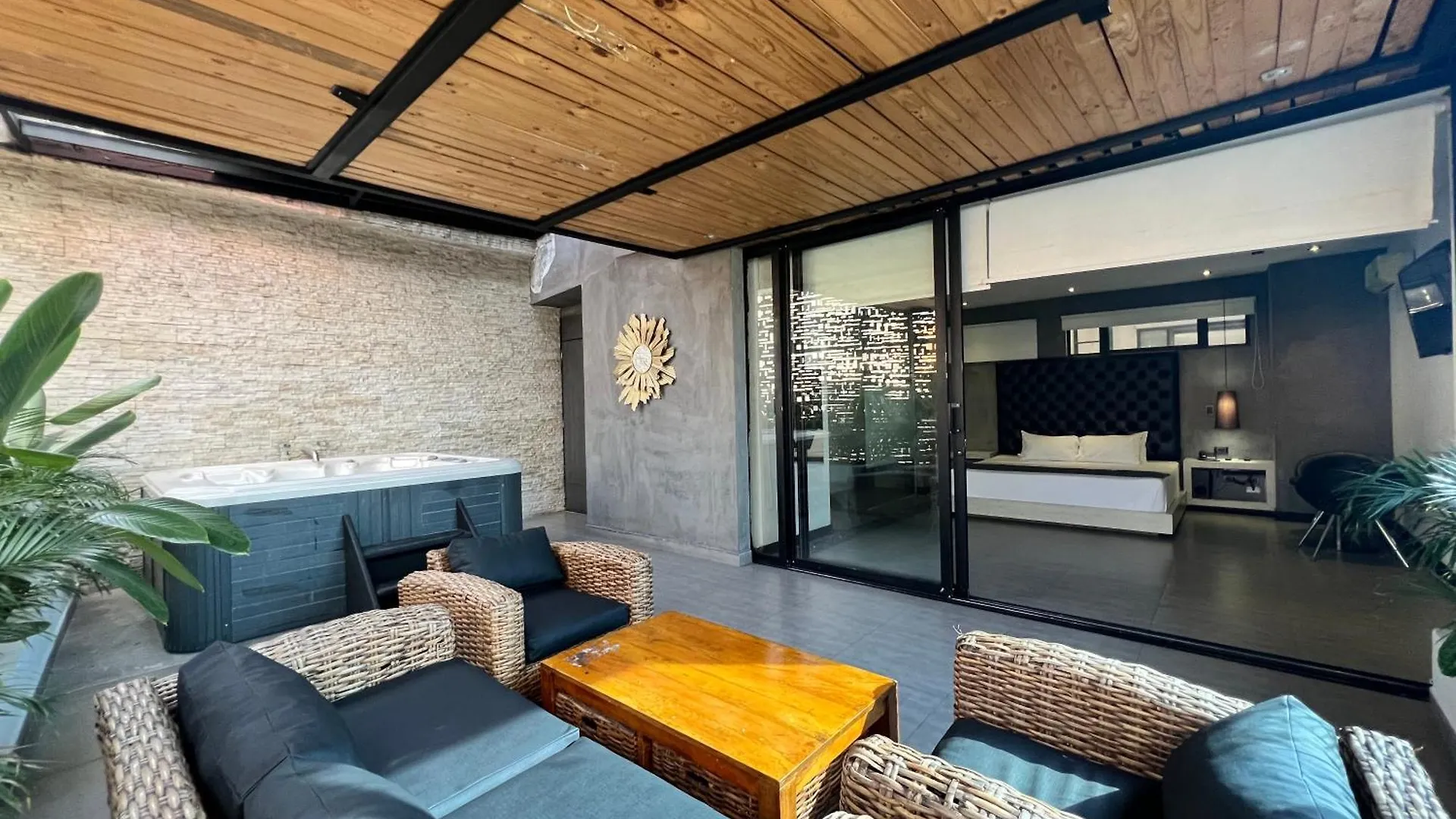 ***  Hotel 47 Medellin Center Colombia