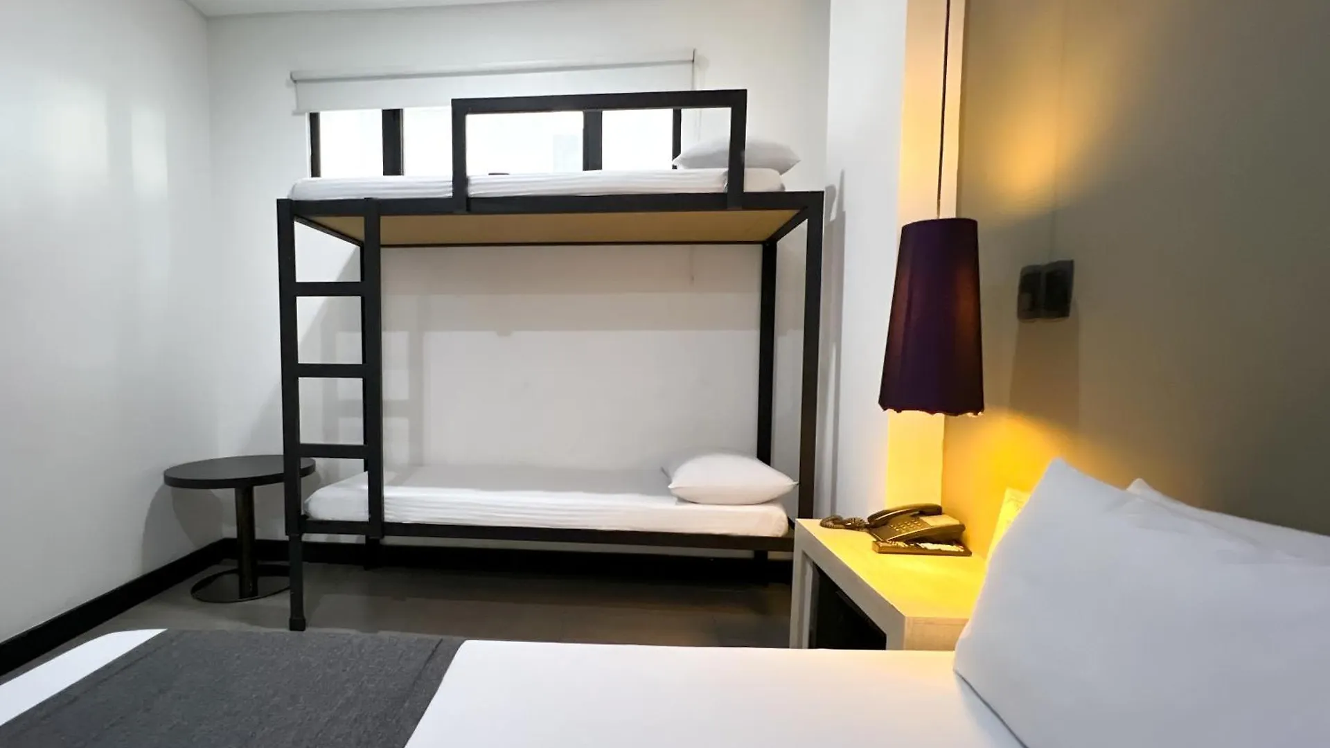 Hotel 47 Medellin Center 3*,  Colombia