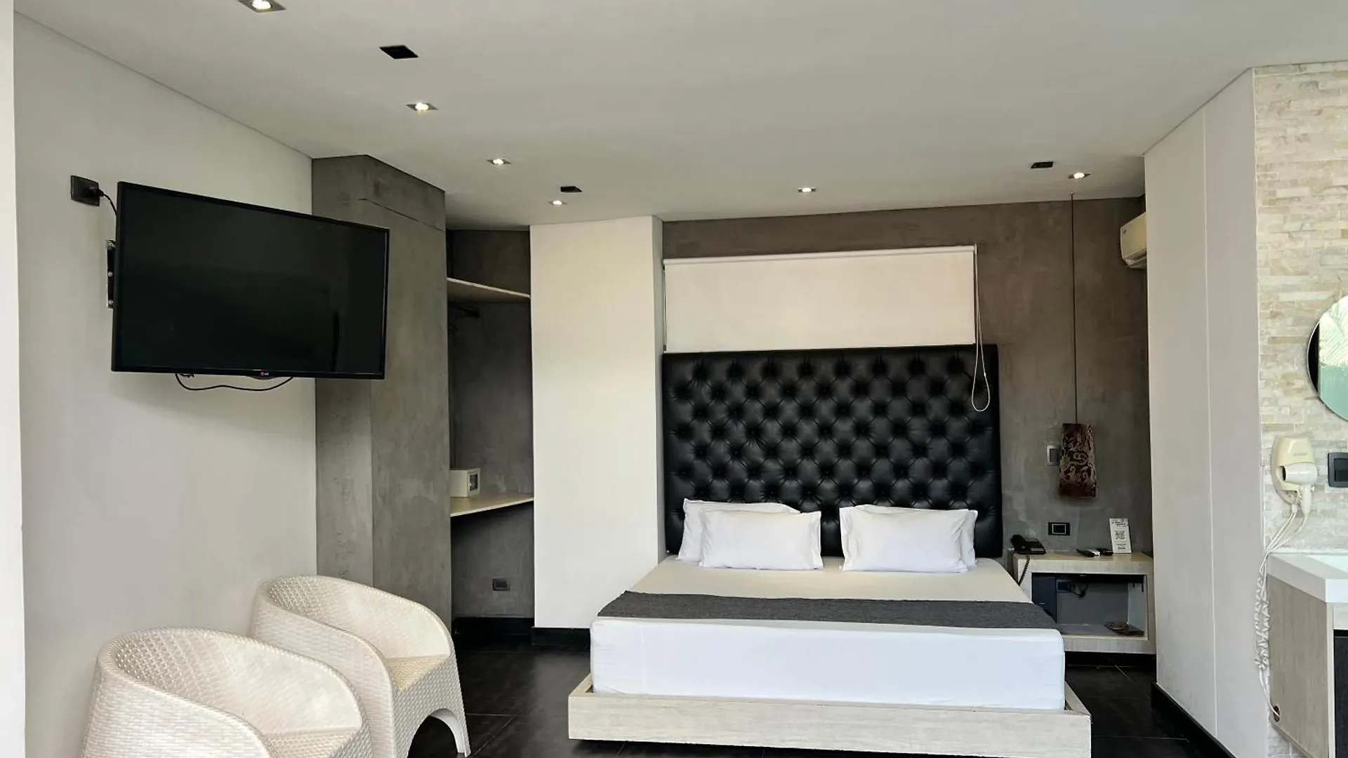 Hotel 47 Medellin Center