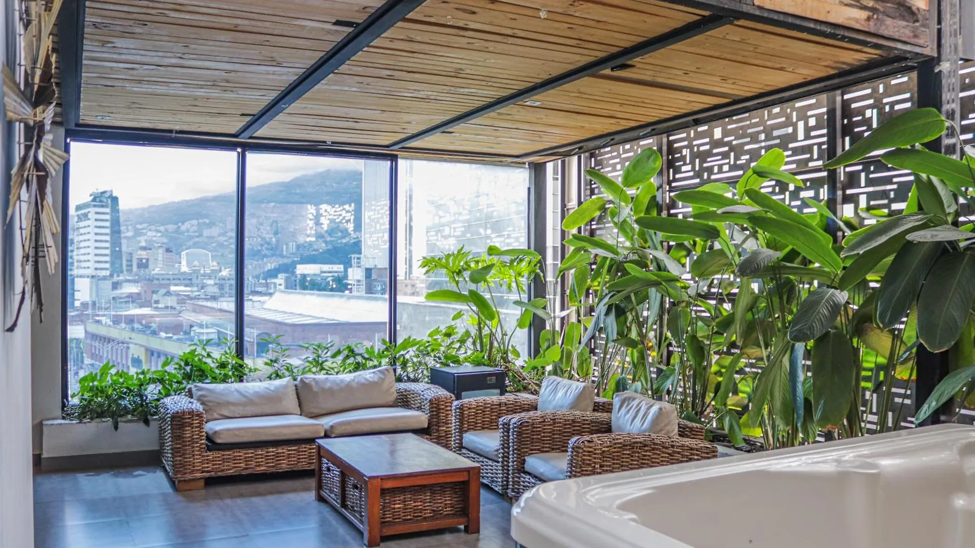 Hotel 47 Medellin Center 3*,  Kolumbien